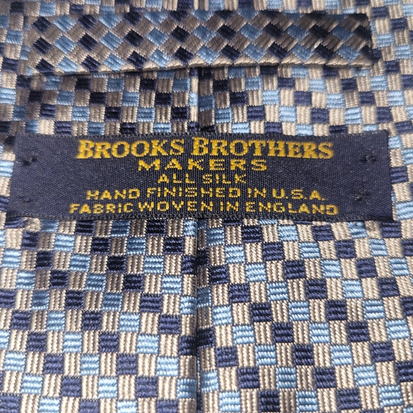 Brooks Brothers Black and Gray Micro-Check Silk Tie - Picture 3 of 5